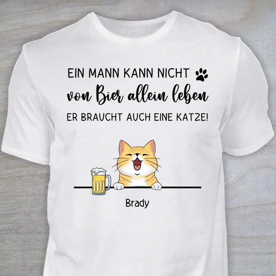 Bier und Katze - Personalisiertes T-Shirt